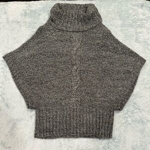 Women's turtleneck cap sleeve sweater